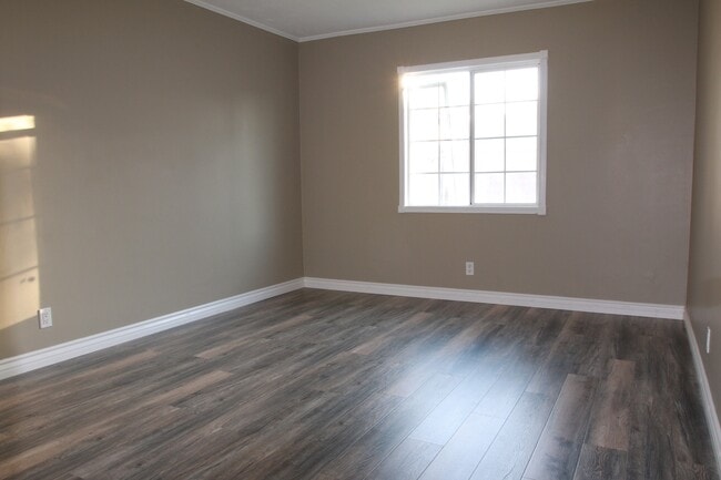 Building Photo - 12029 Gridley Rd