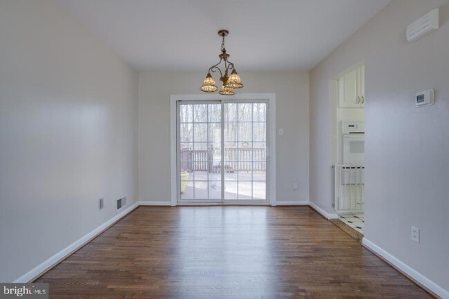 Building Photo - 7117 Hadlow Ct
