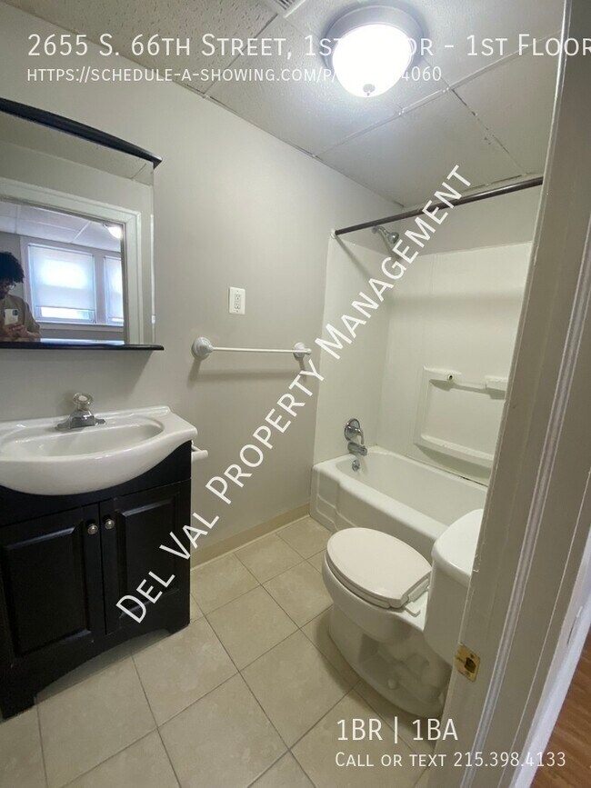 Building Photo - 2655 S 66th St