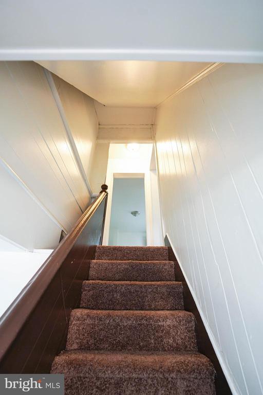 Building Photo - 417 Walnut St