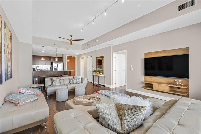 Building Photo - Designer Furnished Beauty at One Las Vegas!