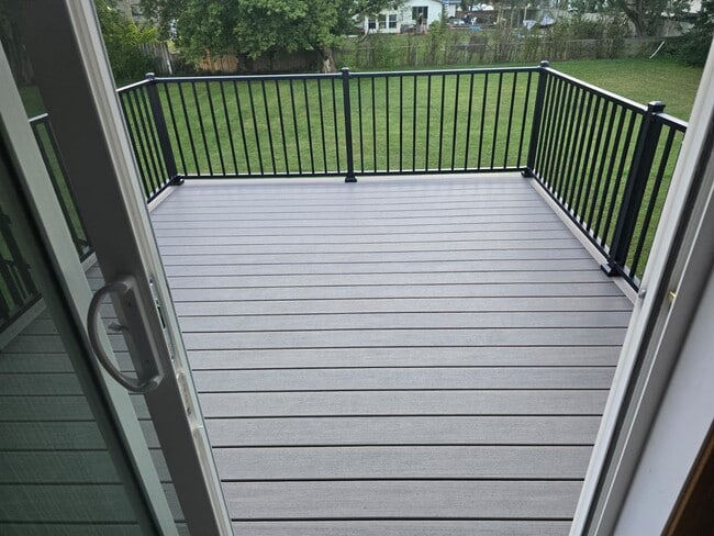 Building Photo - 13752 Round Lake Blvd NW