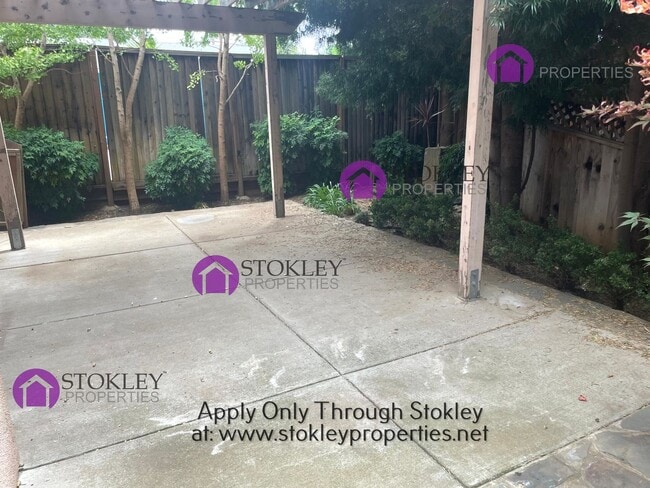 Building Photo - 1540 Silverleaf Ln