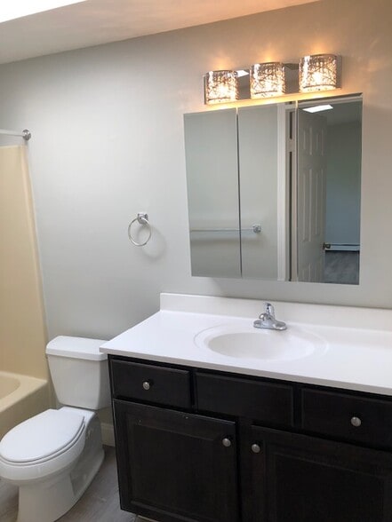 Primary Bathroom - 940 W Main St