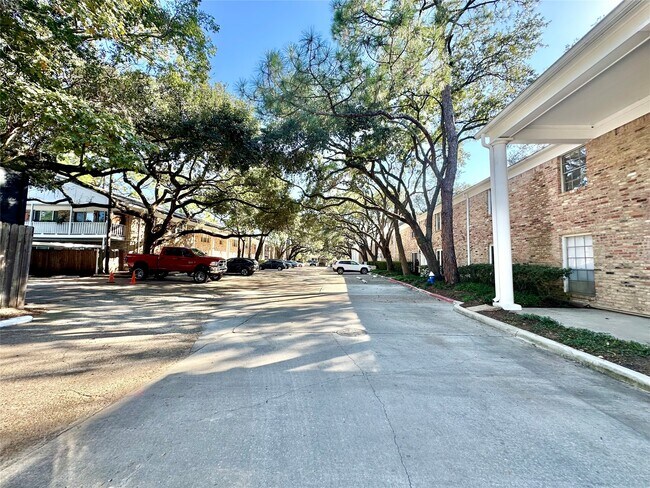 Building Photo - 4040 San Felipe St