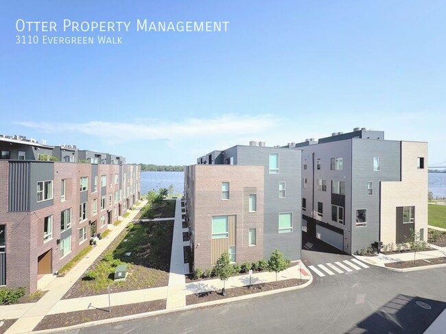 Building Photo - 3110 Evergreen Walk