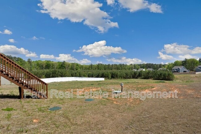 Building Photo - 1017 Prominence Dr