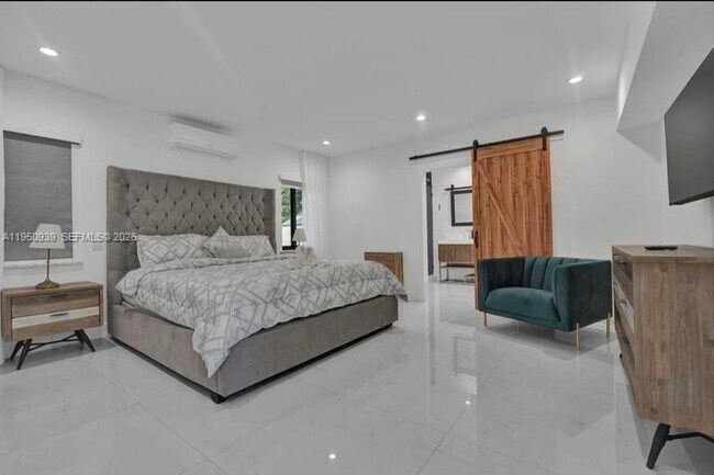 Building Photo - 5140 N 37th St