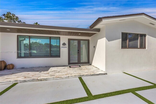 Building Photo - 5501 McKinley St