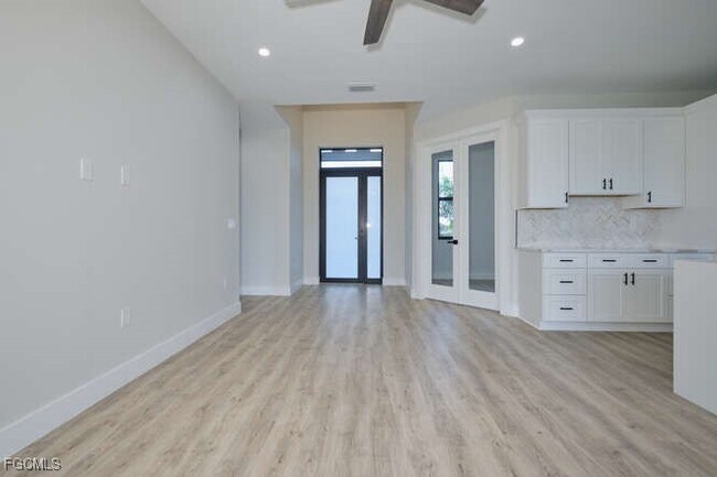 Building Photo - 1645 NW 38th Pl