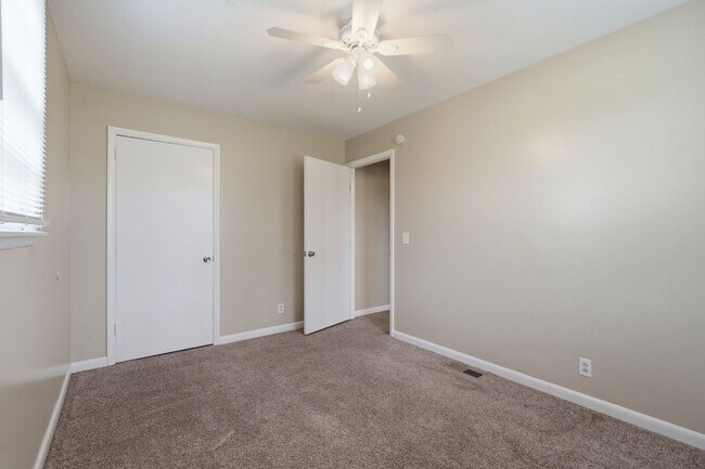 Building Photo - 758 McPherson Dr
