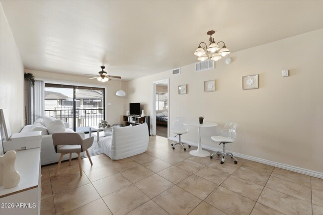 Building Photo - 3200 S Litzler Dr