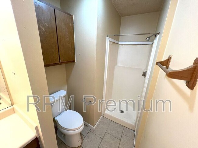 Building Photo - 10769 Alco Ave