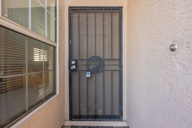 Building Photo - single level 3 bedroom home for rent