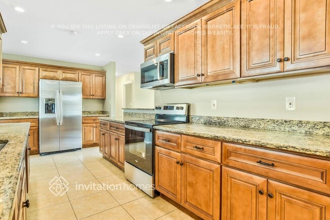 Building Photo - 10582 Jane Eyre Dr