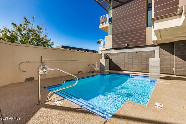 Building Photo - 7550 E Osborn Rd