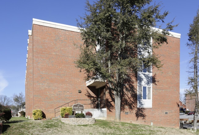 Building Photo - Stant Hall