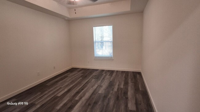 Building Photo - Now Leasing – 3 Bedroom / 2 Bathroom Luxury Apartments