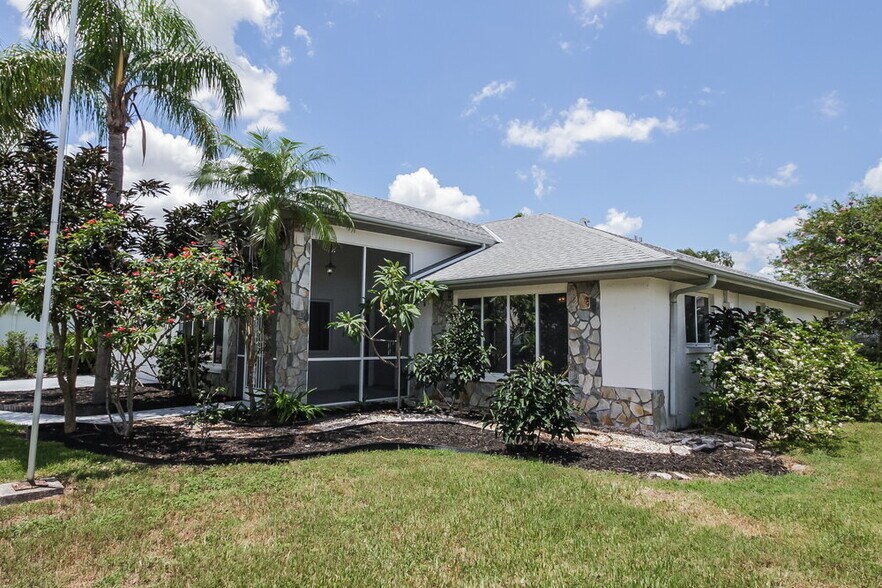 Building Photo - 2877 48th Way E