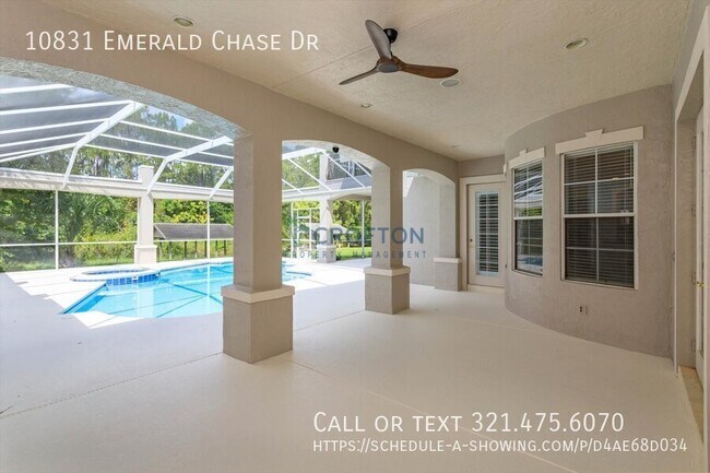 Building Photo - 10831 Emerald Chase Dr