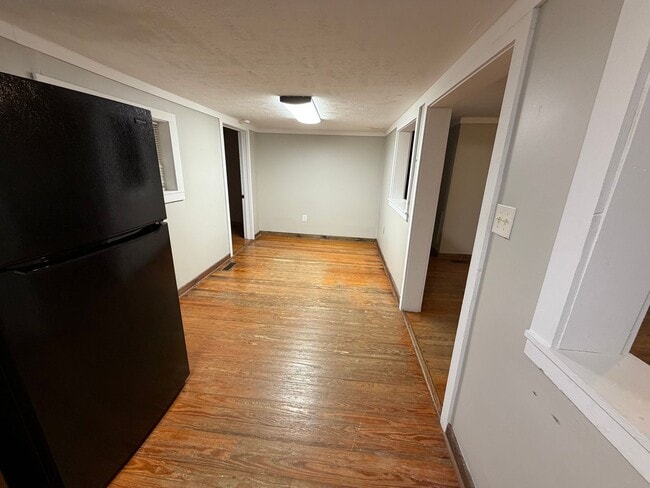 Building Photo - 2 Bedroom 1 Bath Home located in Greeneville, TN