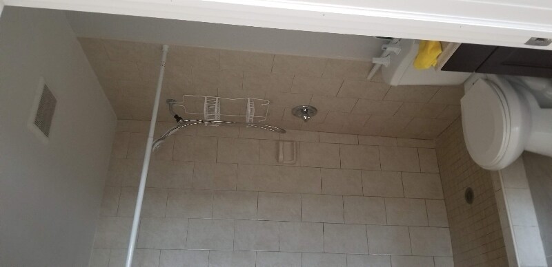 Building Photo - 5913 Lincoln St