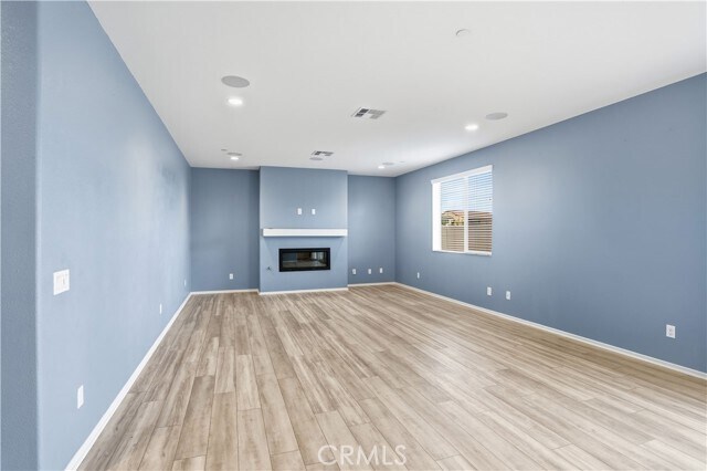 Building Photo - 574 Feeder St