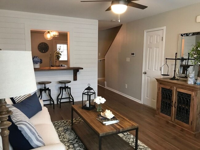 Building Photo - Welcome to Carolina Forest!