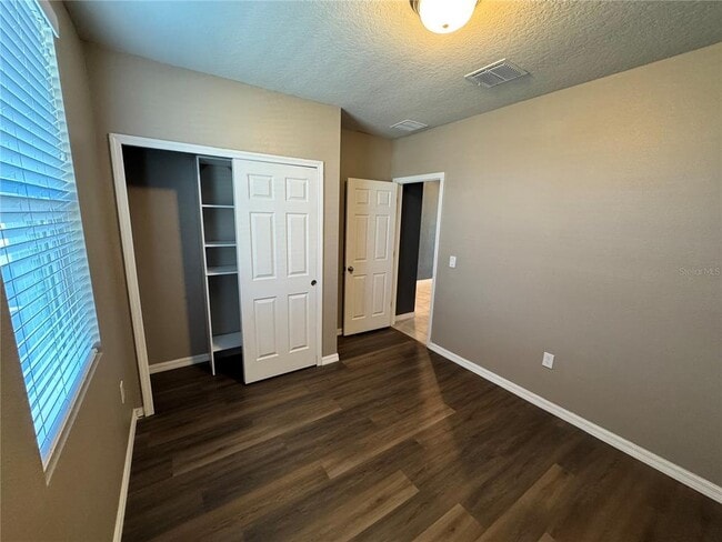 Building Photo - 512 Mckenna Dr