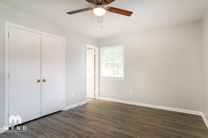 Building Photo - 107 Britt St