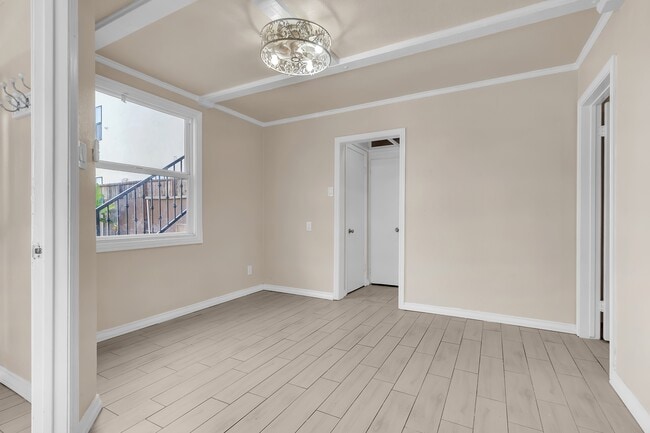 Building Photo - 16865 Bayview Dr