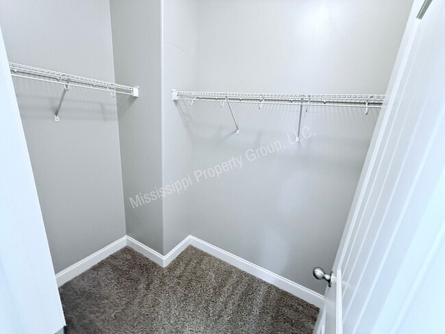 Building Photo - 4BD / 4.5BA FOR RENT