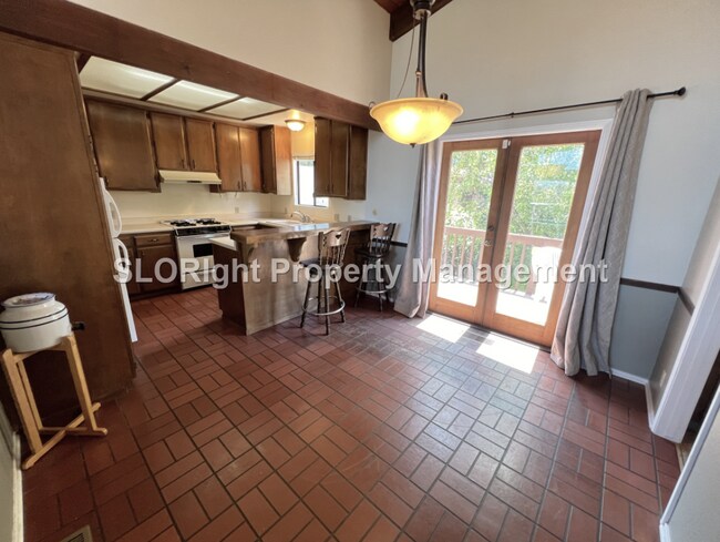 Building Photo - AVAILABLE AUGUST -  Spacious Los Osos Home - 3 Bed / 2 Bath
