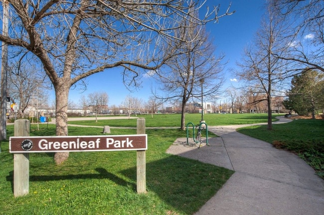 Building Photo - 2 Bed Plus Office 1.5 Bath Two Floor Condo In Ideal Central Boulder Location!