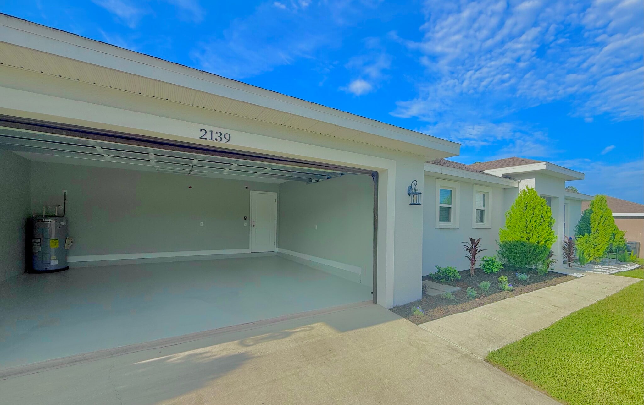 Building Photo - 2139 Sutton Ridge Ave