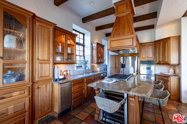 Building Photo - 2942 Passmore Dr