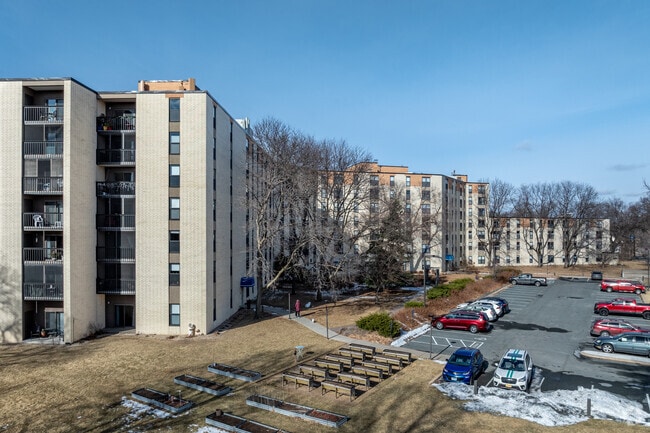 5015 35th Ave S - Nokomis Square