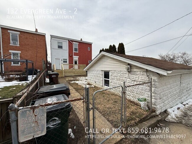 Building Photo - 132 Evergreen Ave