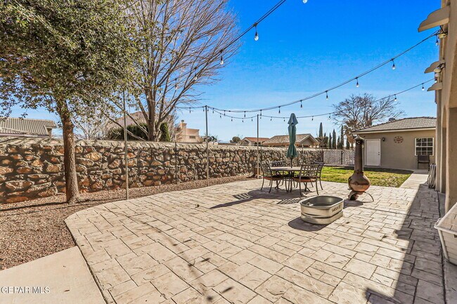 Building Photo - 312 Desert Garden Dr