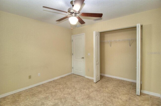 Building Photo - 13 Hemlock Trace Ct