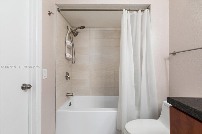 Building Photo - 12760 Vista Isles Dr