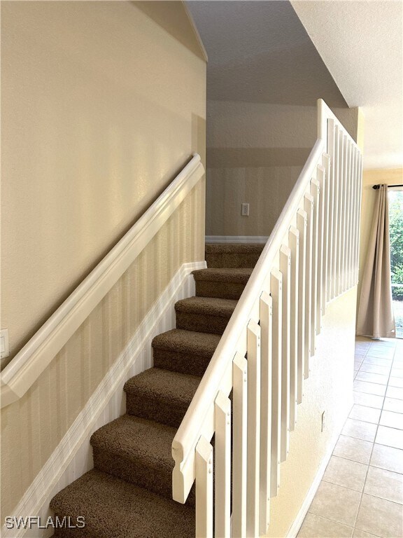 Building Photo - 9638 Roundstone Cir