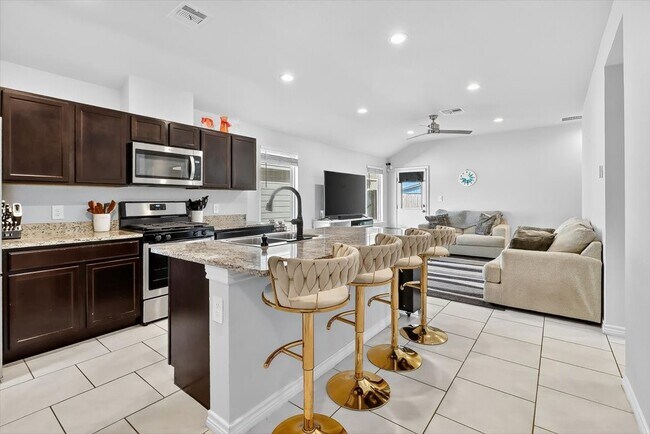 Building Photo - 1818 Secretariat Dr