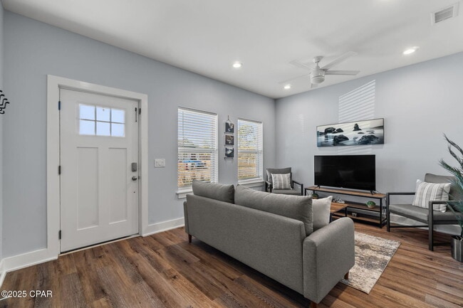 Building Photo - 2911 Sarah Jean Ct