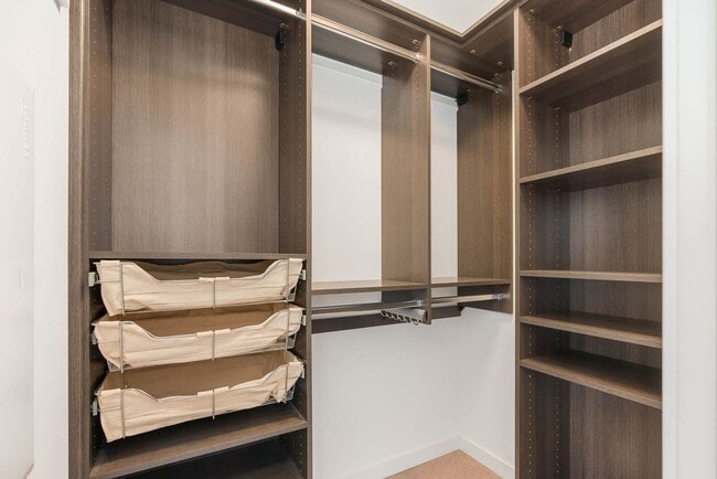 Building Photo - 113 17th Ave E