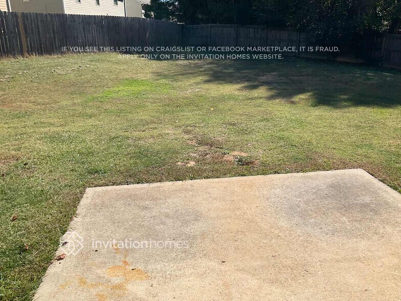 Building Photo - 1896 Logan Ridge Cir