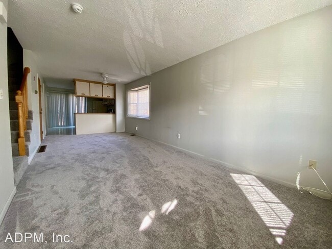 Building Photo - 2 br, 1.5 bath House - 121 Fox Hollow