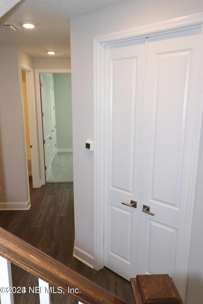 Building Photo - 11480 Gully Ct