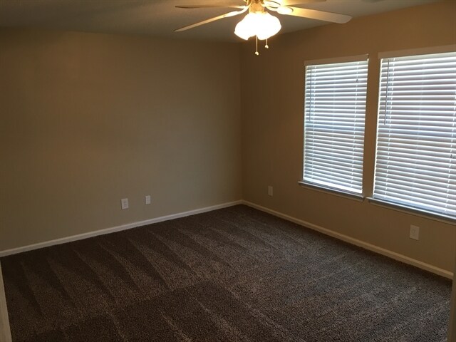 Building Photo - 13 Holly Springs Cir