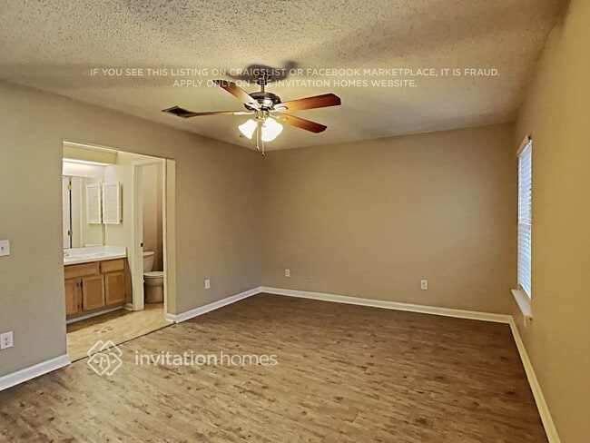 Building Photo - 9562 Sugar Hollow Ln